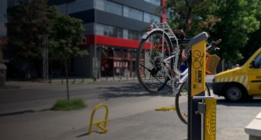ВРТИ БЕЗГРИЖНО! - Поставени неколку сервисни станици за велосипеди