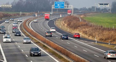 ЗА ПОМАЛКУ ДА СЕ ГИНЕ ПО ПАТИШТАТА, ќе се формира нова Агенција, „скроена“ првата верзија на законот