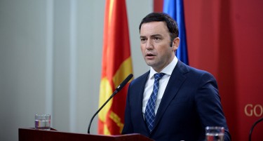 ОБИДИ ЗА ХИБРИДНИ НАПАДИ - ОСМАНИ: Луѓе од државава се јавувале кај министри и политички партии за да се наруши државната стратегија