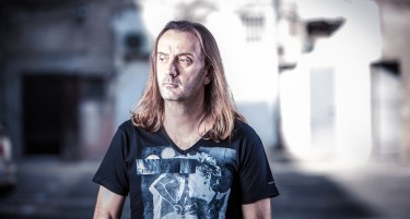 МОЈ МОЈ, ПРЕКУ ... ДА КАЖЕМЕ ОДЛУЧНО НЕ НА ФРАНЦУСКИОТ ПРЕДЛОГ - статусот на Бени Шаќири еден од најсподелуваните на фејсбук