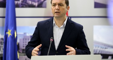 ОСМАНИ НИ ПОЈАСНИ ИЛИ НЕ ЗБУНИ - не го отфрливме целиот француски предлог, туку само спорниот дел