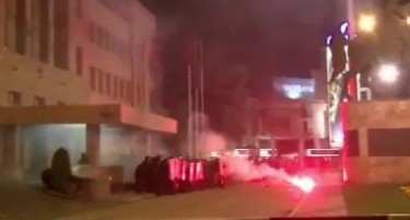 Кривична  и за лицето што фрлаше со „молотови коктели“