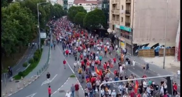 „ПУШТИ МУ ГО ВИДЕОВО И НА РАДЕВ ДА ВИДИ“: Пандов му порача на премирот Ковачевски