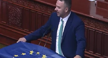 Koстовски: Засрамете се криминалци, нервозни сте зашто сте битни како ланскиот снег