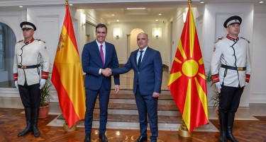САНЧЕЗ: Убеден сум дека Македонија што побргу ќе биде дел д ЕУ