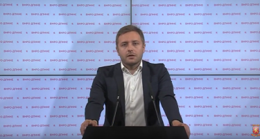 СЕ ОГЛАСИ АРСОВСКИ - во Скопје сум, работам, не сум во Монте Карло, сликата е од поодамна, бев на гости кај роднини