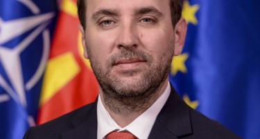 ПРОМЕНИ ВО БАЛАНСЕРОТ ЗА ВРАБОТУВАЊЕ:  Eдна третина во јавниот сектор треба да бидат Албанци