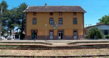 Дете се повреди од струен удар од пруга во Куманово