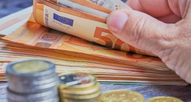 ММФ ПРЕДЛАГА НОВИНИ ВО ФИСКАЛНОТО УПРАВУВАЊЕ НА ЕУ, повеќегодишни ограничувања на трошоците и формирање независен Европски фискален совет