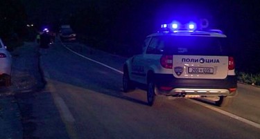 УДРИЛ СО КОЛАТА ВО ДВАЈЦА ПОЛИЦАЈЦИ И НИВНИТЕ ВОЗИЛА - го повредил и нив и мигрантите кои ги криумчарел