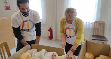 Tимот на Реплек волонтираше за помош за бездомниците во рамки на глобалната иницијатива ‘Петок за заедницата’