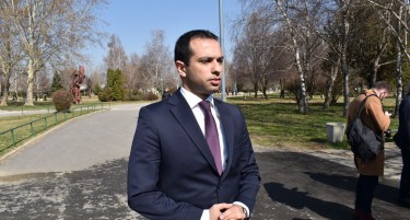 БОЧВАРСКИ ЗА НОВИОТ КОЛЕГА: Ристо Пенов е искусен политичар и поранешен градоначалник, ќе даде помош во работата на Владата