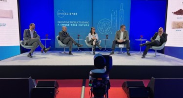 Алтернативна револуција или револуција на алтернативи?