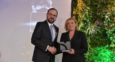 Две награди за Макстил од Македонска берза