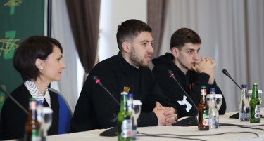 ЗАЕДНО НА УШТЕ ЕДНО СВЕТСКО: СКОПСКО и РФМ повикуваат да НАВИВАМЕ СЛОЖНО И СЀ Е МОЖНО