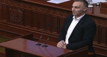 Груби во Собрание до пратениците: Вие сте деца на Сашо Мијалков и Никола Груевски