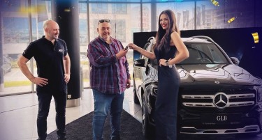 ИЛЕ ТАЛЕСКИ И ВАЛЕНТИН МИТАНОВ ЌЕ ВОЗАТ МЕРЦЕДЕСИ ОД НАГРАДНАТА ИГРА „ЗАВРТИ И ПОБЕДИ“ на 2win.mk