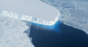 Рекордно ниско ниво на мраз на Антарктикот: Научниците се прашуваат дали е ова почеток на крајот?