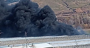Изгоре фабрика за канабис во Кавадарци, гасеа 10 противпожарни возила