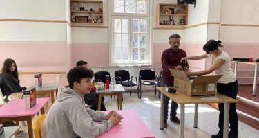 Ротари Клуб Скопје Вардар 245 донираше 3Д принтер за  Пионерски дом Карпош