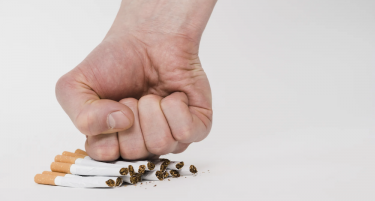 Студија покажа: Производите кои го загреваат тутунот им помагаат на луѓето да ги остават цигарите