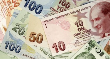 ЛИРАТА ПАДНА НА РЕКОРДЕН МИНИМУМ - ригорозната политика на Ердоган продолжува да ја урива вредноста на валутата