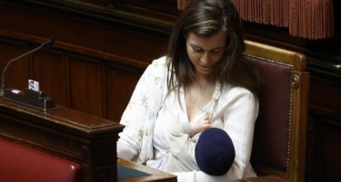 (ВИДЕО) ДОБИ АПЛАУЗ: Италијанска пратеничка го доеше своето дете на седница во парламентот