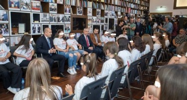 Костадинов и Каракачанов се лутат затоа што македонската полиција отвори предмет за децата носени на средба со бугарски политичари