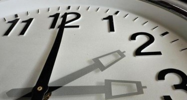 МЕНУВАЊЕТО НА ЧАСОВНИКОТ Е ЗАСТАРЕНА ПРАКТИКА: Европска земја е против