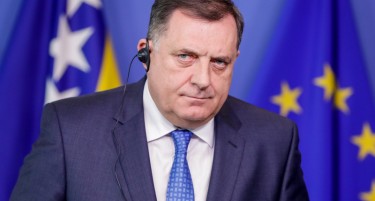 НЕМА ДА ЈА ПОЧИТУВАМ ОДЛУКАТА: Додик вели дека останува претседател на Република Српска