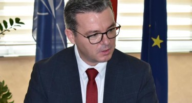 „ЗОШТО ВЛАДАТА ГО ШТИТИ ТРИПУНОВСКИ“: СДСМ обвинува дека министерот две недели бега од одговорност за ИПАРД