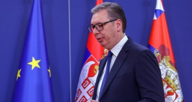 НА ВУЧИЌ НАГЛО МУ СЕ СЛОШИЛО, ЈА ПРЕКИНА ПОСЕТАТА НА САД: Побарал лекарска помош, веќе е на пат кон Белград