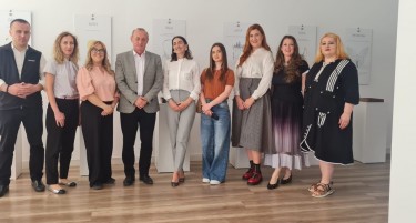 Сташа Божиновска со изложбата „ДУМА“ во Тирана: накит инспириран од зборот, во чест на македонскиот јазик