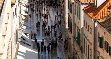 „ЕКСПЕРТИ“ ЗА КРИПТОВАЛУТИ МАМАТ ПЕНЗИОНЕРИ: Жена од Пореч останала без 50.000 евра