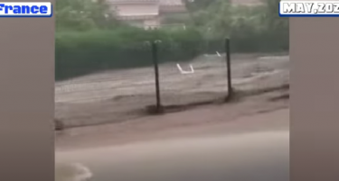 (ВИДЕО) ВО ЕДЕН ДЕН НАВРНА ДОЖД КАКО ЗА ТРИ МЕСЕЦИ: Има загинати во поплавите во Франција