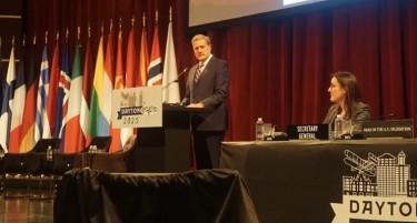 ТАРНЕР: Постои тенка линија меѓу ужасите во Сребреница и Мариупол