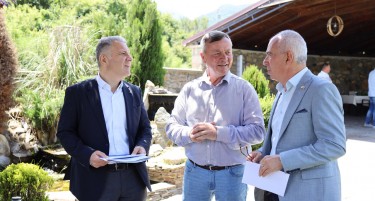 Млекопроизводителите се суштината на млечната индустрија – Битолска млекара го одбележа Денот на фармерите