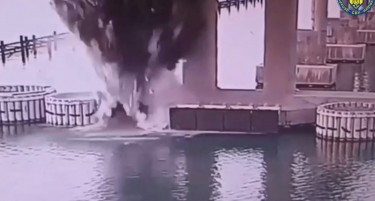 (ВИДЕО) УКРАИНЦИТЕ СО НОВА ОПЕРАЦИЈА: Со 1.100 килограми експлозив ги оштетија столбовите на Кримскиот мост