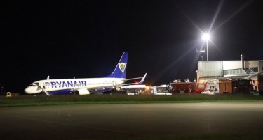 „МИСЛЕВ АВИОНОТ ЌЕ СЕ РАСПАДНЕ!“ - повеќе патници тешко повредени поради турбуленции, принудно слетување во Германија