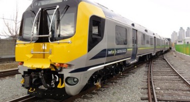 МАШИНОВОЗАЧ ГО СТОПИРАЛ ВОЗОТ ТОКМУ ПРЕД ДА УДРИ ВО ВОЗИЛО: потресно сведоштво кое заврши среќно „ѝ посакав Среќен роденден“