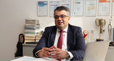 БРЗА ИНВЕСТИЦИЈА ВО БАТЕРИИ МОЖЕ ДА ГО СПАСИ ОВА ЛЕТО