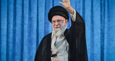 ХАМНЕИ: Иранската нација нема да се предаде