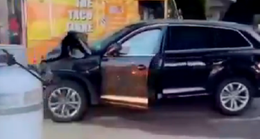 ВИДЕО Хаос во Лос Анџелес: Автомобил се заби во тезга со храна па толпа пред ноќен клуб, има многу повредени