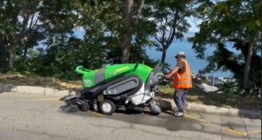 БУГАРСКИ НЕСЕБАР ЌЕ ГО ОДРЖУВА ЧИСТ СТАРИОТ ГРАД СО ЕЛЕКТРИЧНА МАШИНА ОД ГМ НА БРАКО