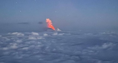 (ВИДЕО) По земјотресот, во Русија има ерупција на вулкан