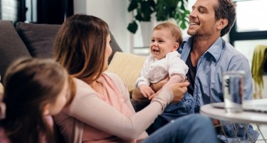 Во оваа земја, и татковците и мајките имаат право на 17 недели отсуство по раѓањето на детето