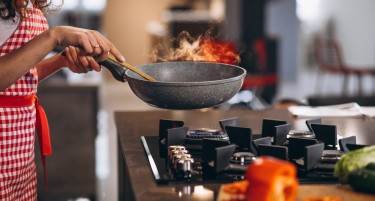 СЕ БАРА ШЕФ НА КУЈНА ЗА ПЛАТА ОД 3.000 ЕВРА: Несовпаѓањето помеѓу образованието и потребите доведе до тоа да нема персонал