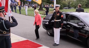 Била ли Урсула фон дер Лајен исфрлена од состанокот на европските лидери со Трамп?