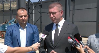 ВЛАДАТА Е ПАРТНЕР НА БИЗНИСОТ: Мицкоски вели дека со добра бизнис клима сакаат да ги вратат оние кои ја напуштија Македонија