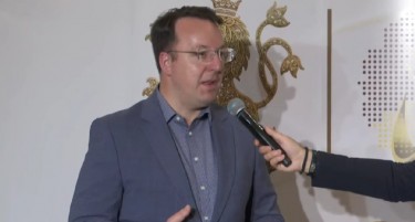 ЦЕЛА МАКЕДОНИЈА Е ГРАДИЛИШТЕ: Николоски вели дека се градат автопати, се работи и на железничката и авио инфраструктурата